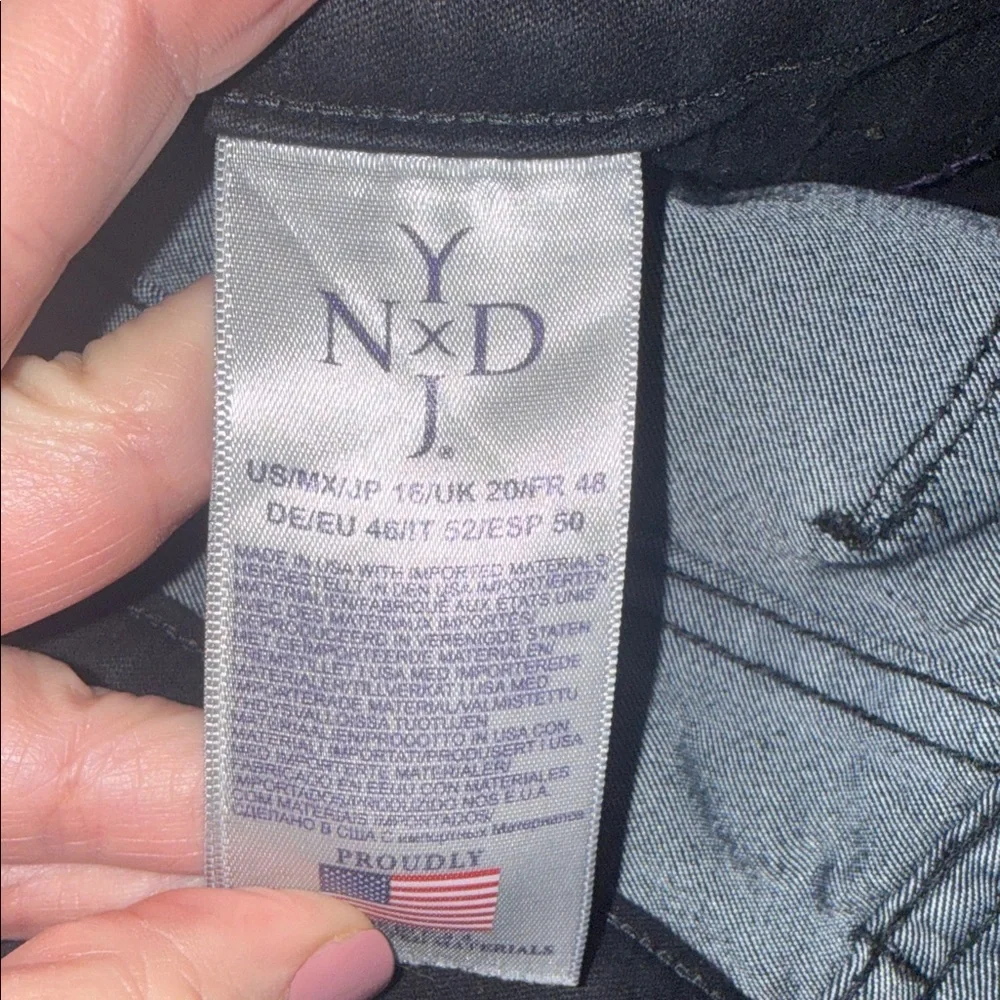 NYDJ Black Denim Mini Skirt Stretch- size 16. B13